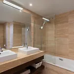 公寓 2-br Middle Floor With Sea Views