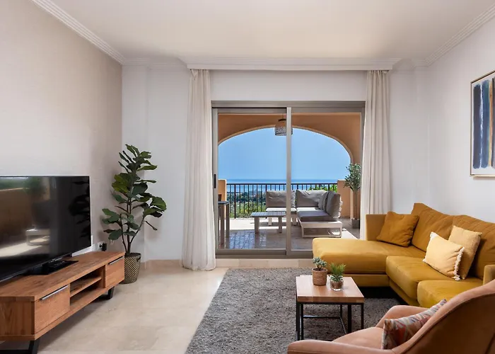2-br Middle Floor With Sea Views * Benahavis