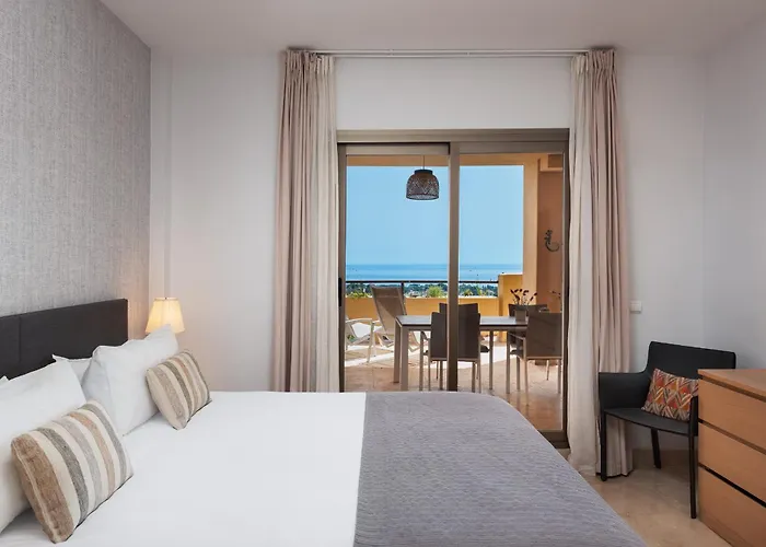 Apartment 2-br Middle Floor With Sea Views Benahavís