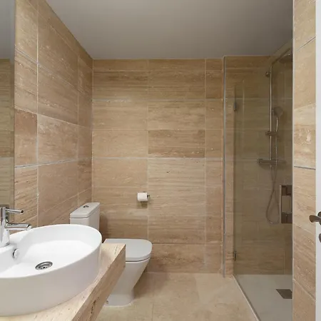 2-br Middle Floor With Sea Views *