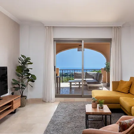 2-br Middle Floor With Sea Views * Benahavis