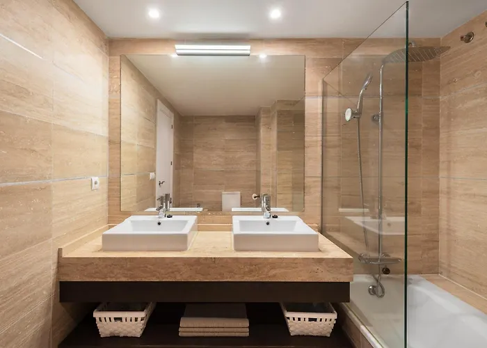 2-br Middle Floor With Sea Views * ベナアビス