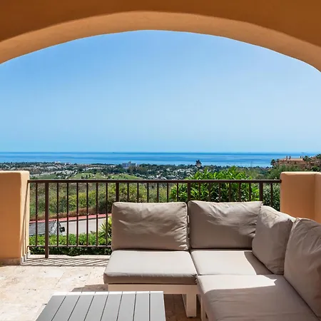 2-br Middle Floor With Sea Views Lejlighed *