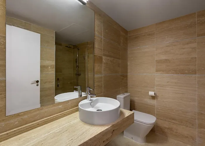 דירה 2-br Middle Floor With Sea Views